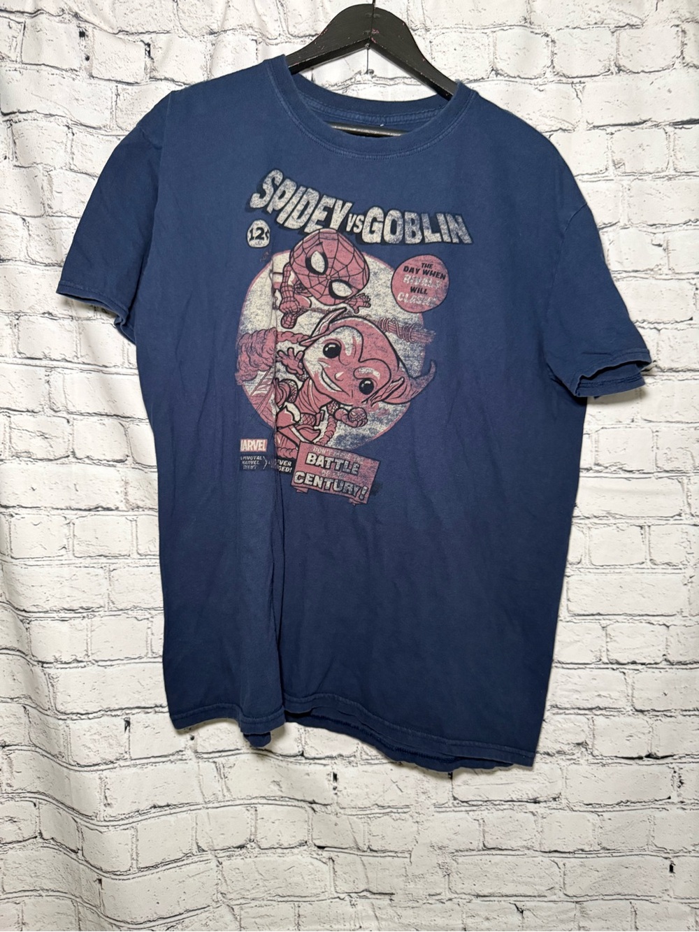 Marvel. Navy graphic tshirt. Size L